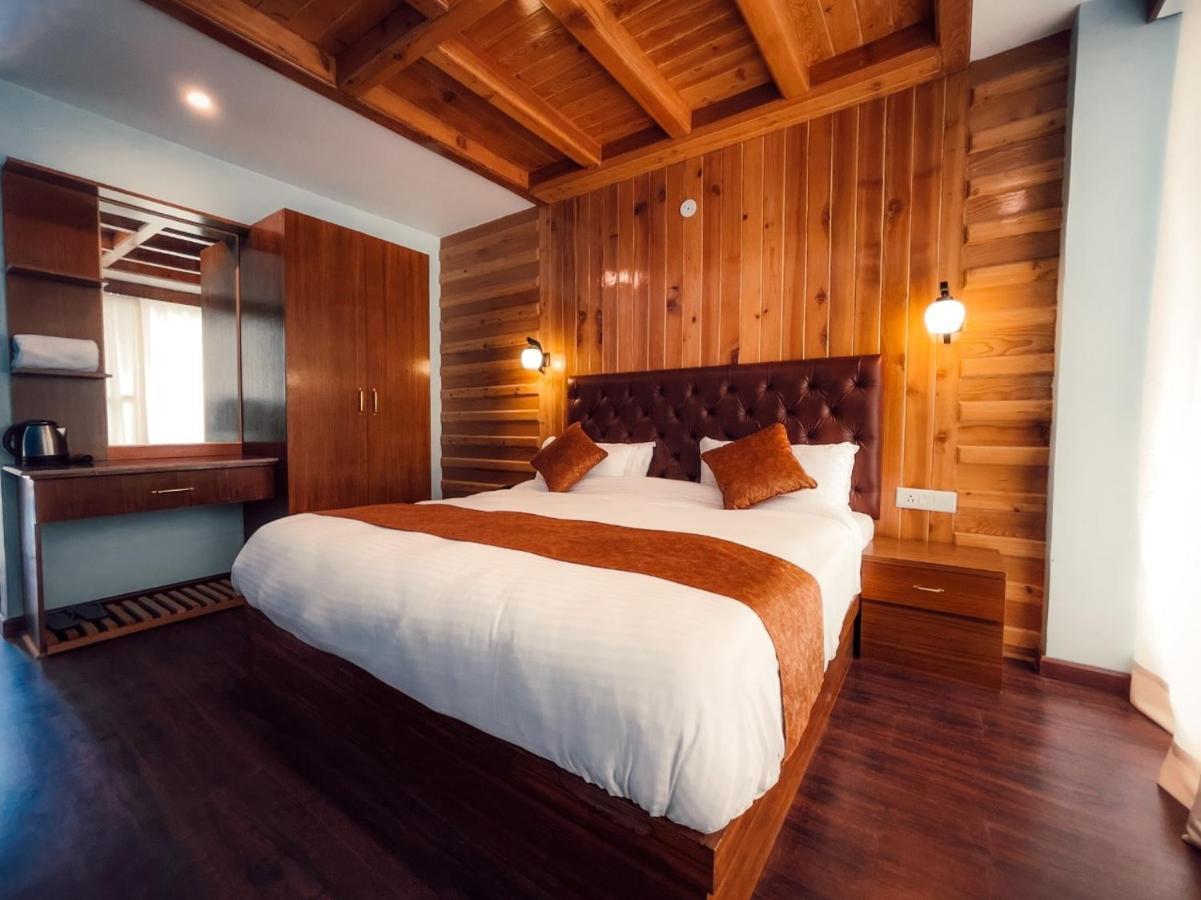 Vista Hill Resort- Centrally Heated & Air Cooled Resort, Manali 외부 사진